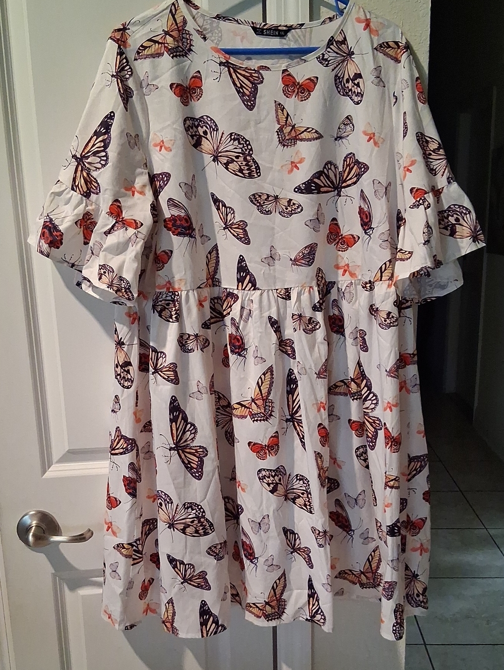 SHEIN White Butterfly Print Ruffle Sleeve Casual Dress